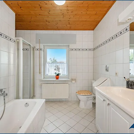 Haus Wartenberg Whg 01 アパート *